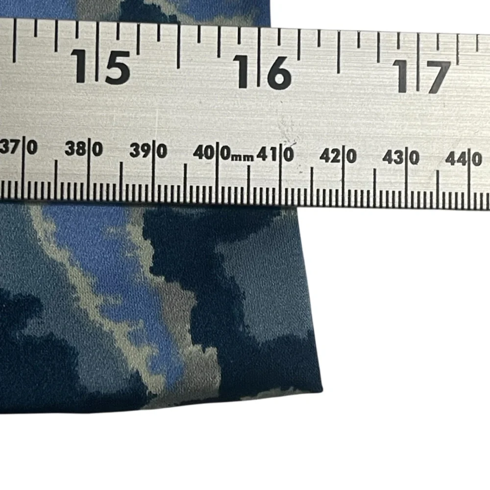 Stylish Blue Patterned Wide Leg Pants - Picture 8 of 12